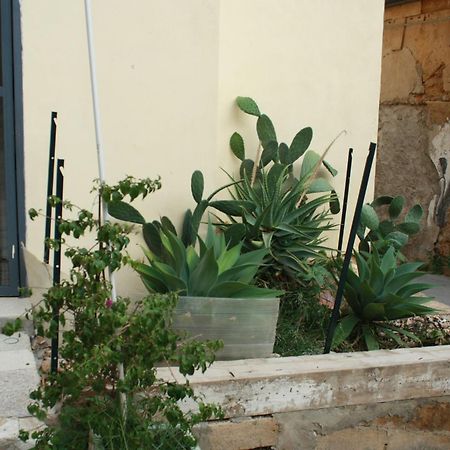 Casa Lerux Hotel Agrigento Exterior photo