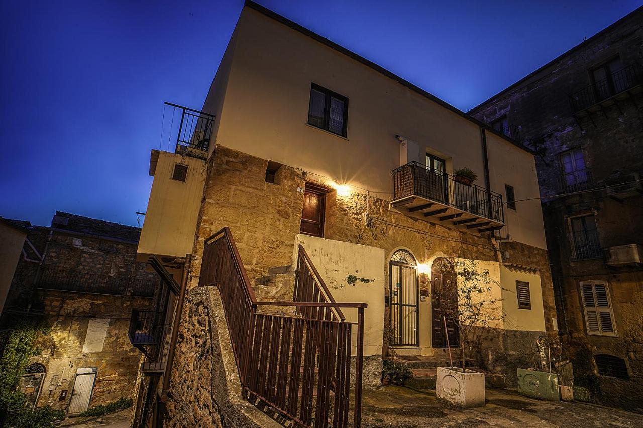 Casa Lerux Hotel Agrigento Exterior photo